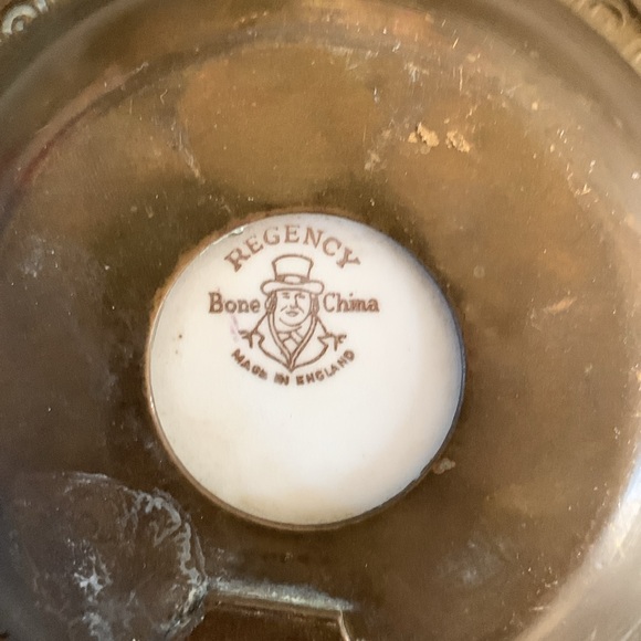 Set 2 Regency Bone China Brass and Ceramic Victorian Courting Scence‎ wall plate - Picture 7 of 11